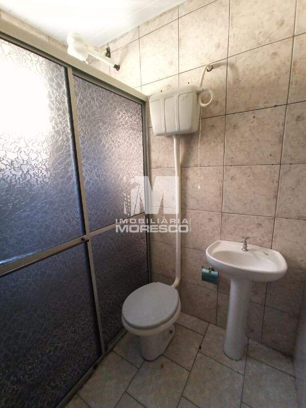 Kitnet para aluguel no bairro Centro: 